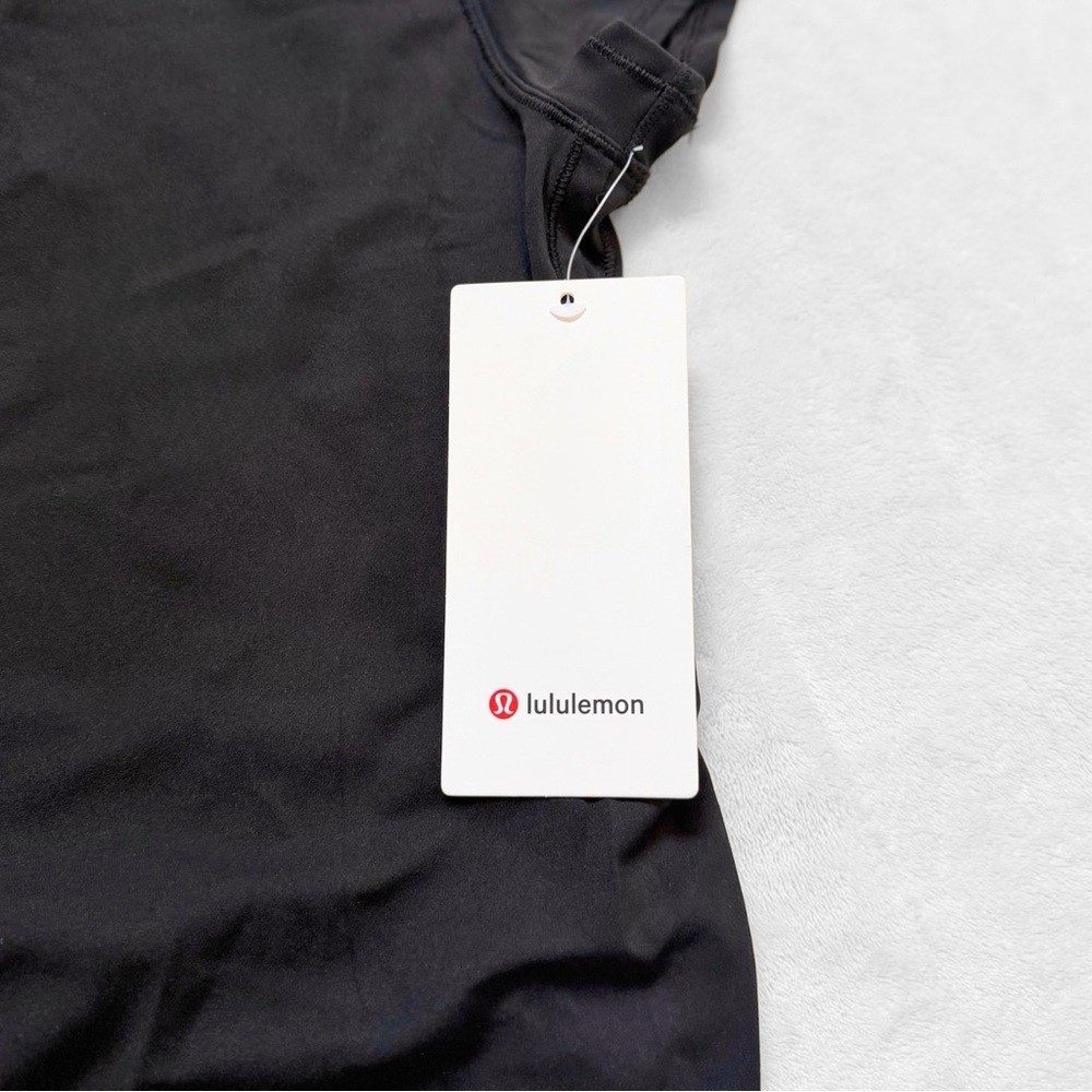 NWT Lululemon All It Takes Back-Twist Tee *Silky – Black – Size 4 - Picture 8 of 8